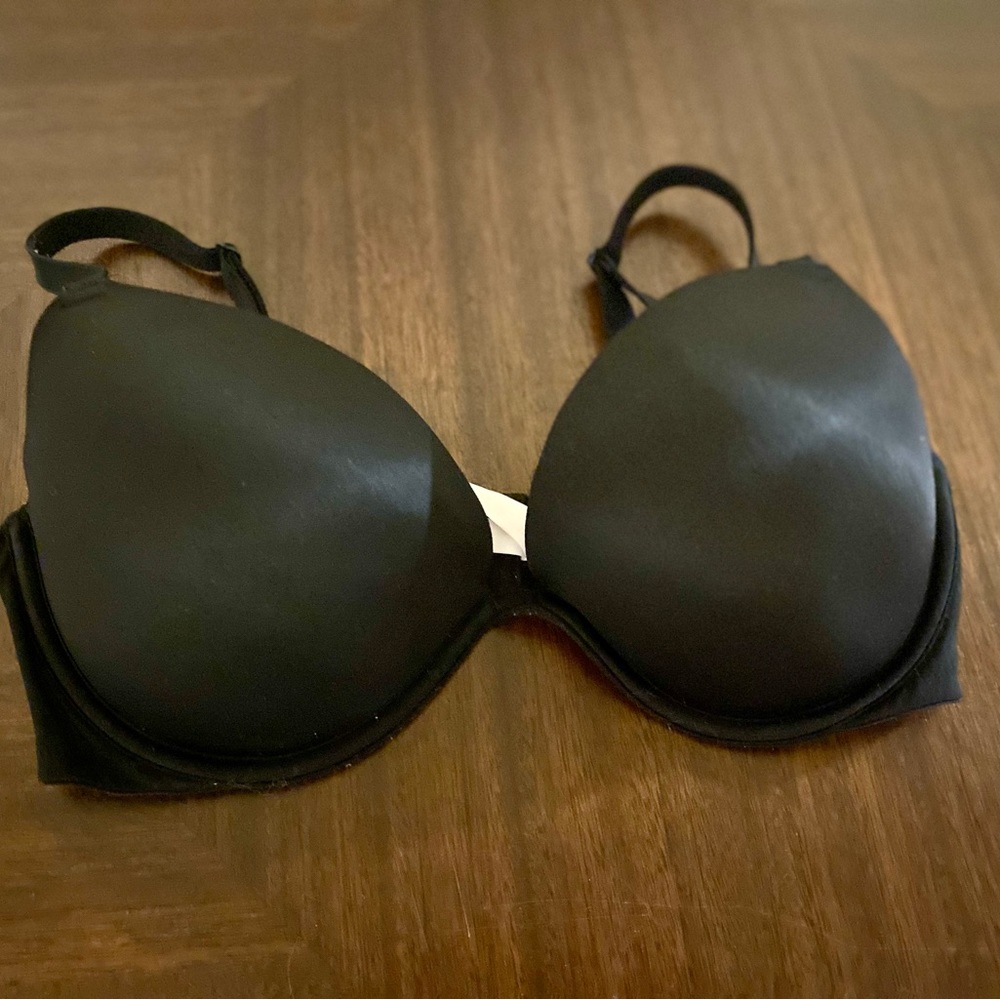 Pink Victoria’s Secret bra